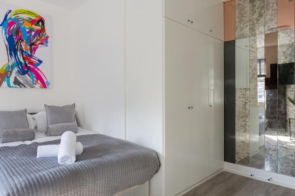 Studio Apt, 8 Min Walk From Tube 3 London Eksteriør billede